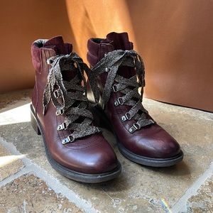 SAM EDELMAN Darah burgundy boot, size 7 1/2